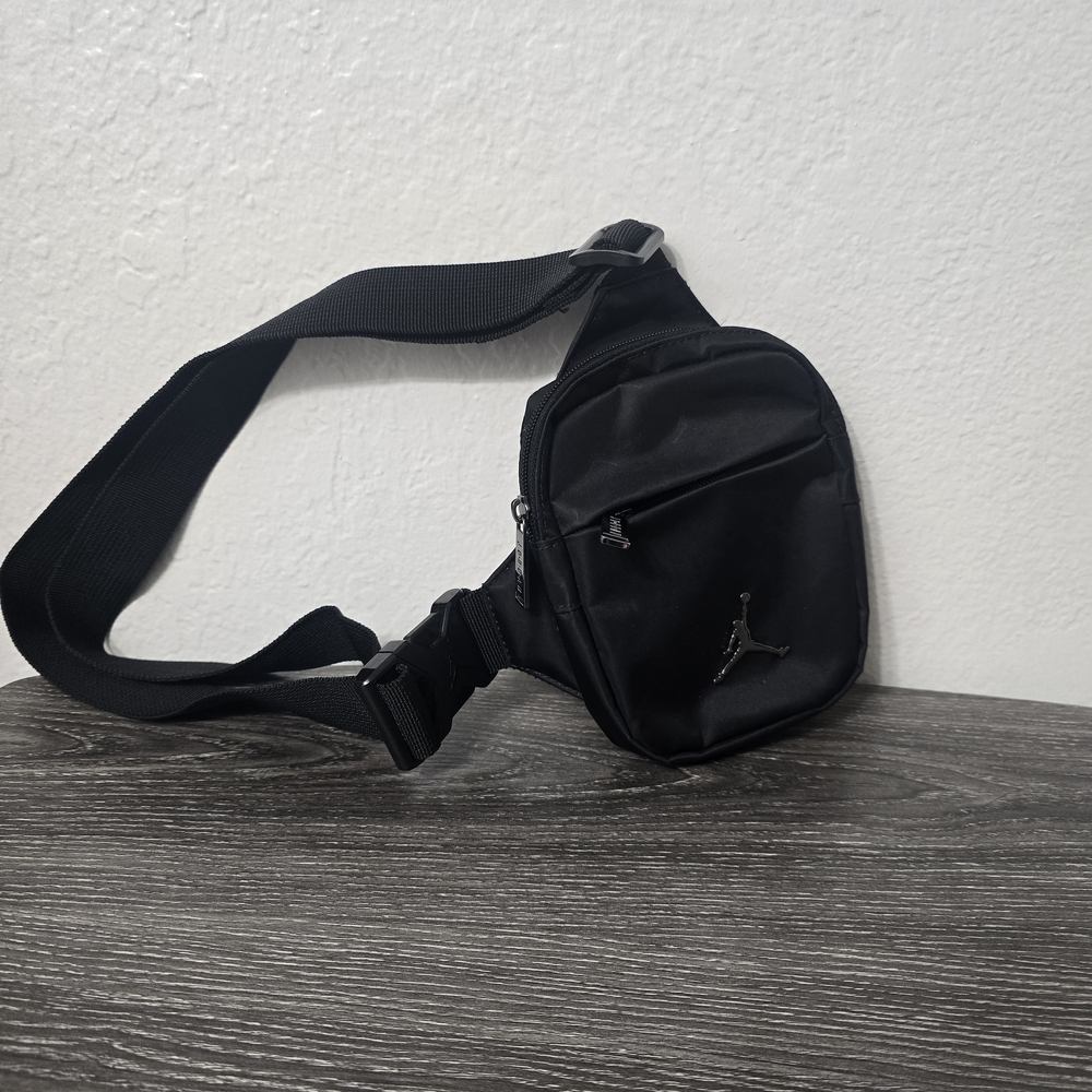 Jordan Black Belt Bag